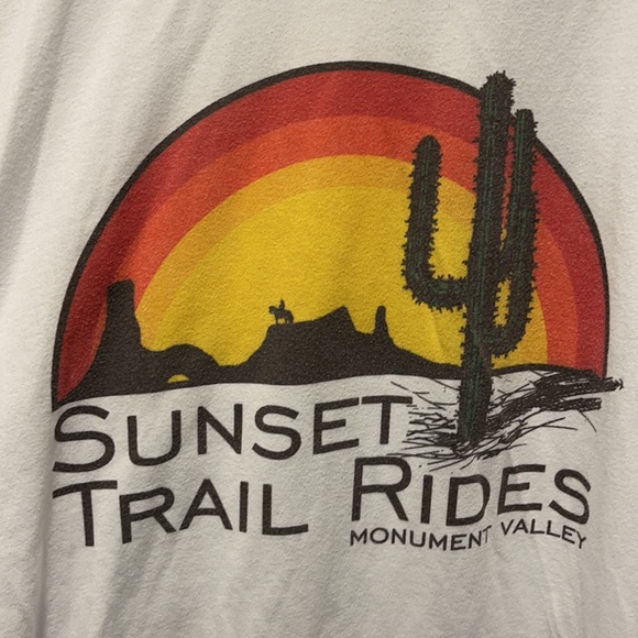 Graphic tee - Picture 2 of 3